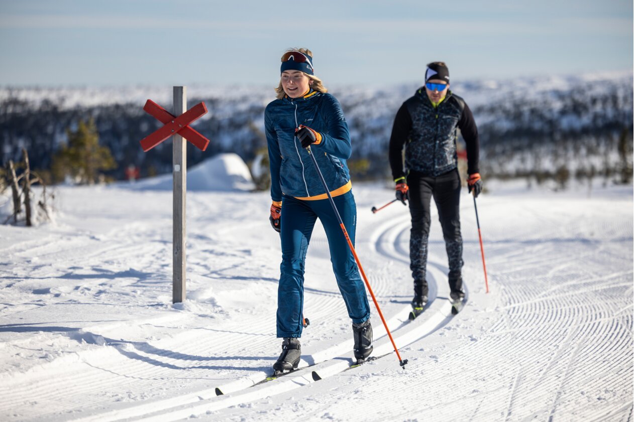 How to Dress for Nordic Skiing 